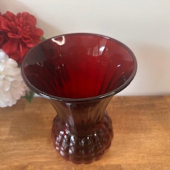 Vintage Anchor Hocking Royal Ruby Red Glass Vase – Pineapple Base Flared Rim Mid - Picture 3 of 6